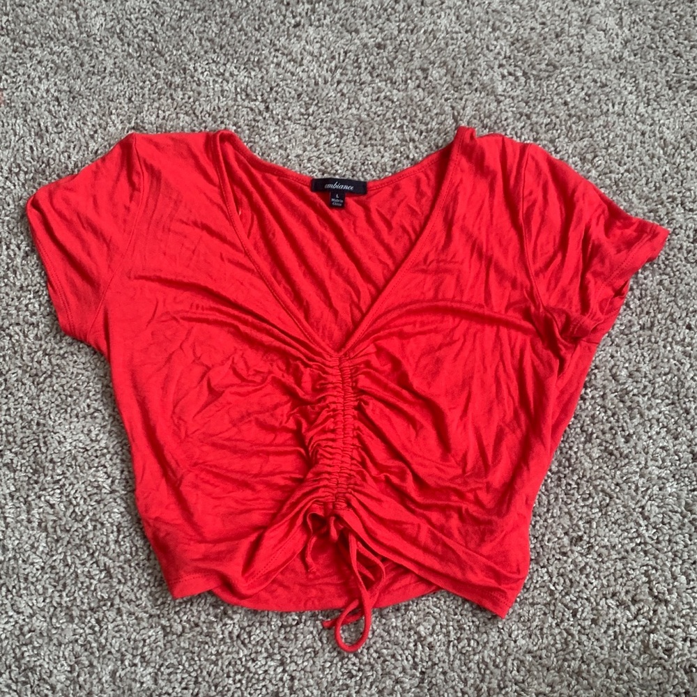 Red short sleeve crop top